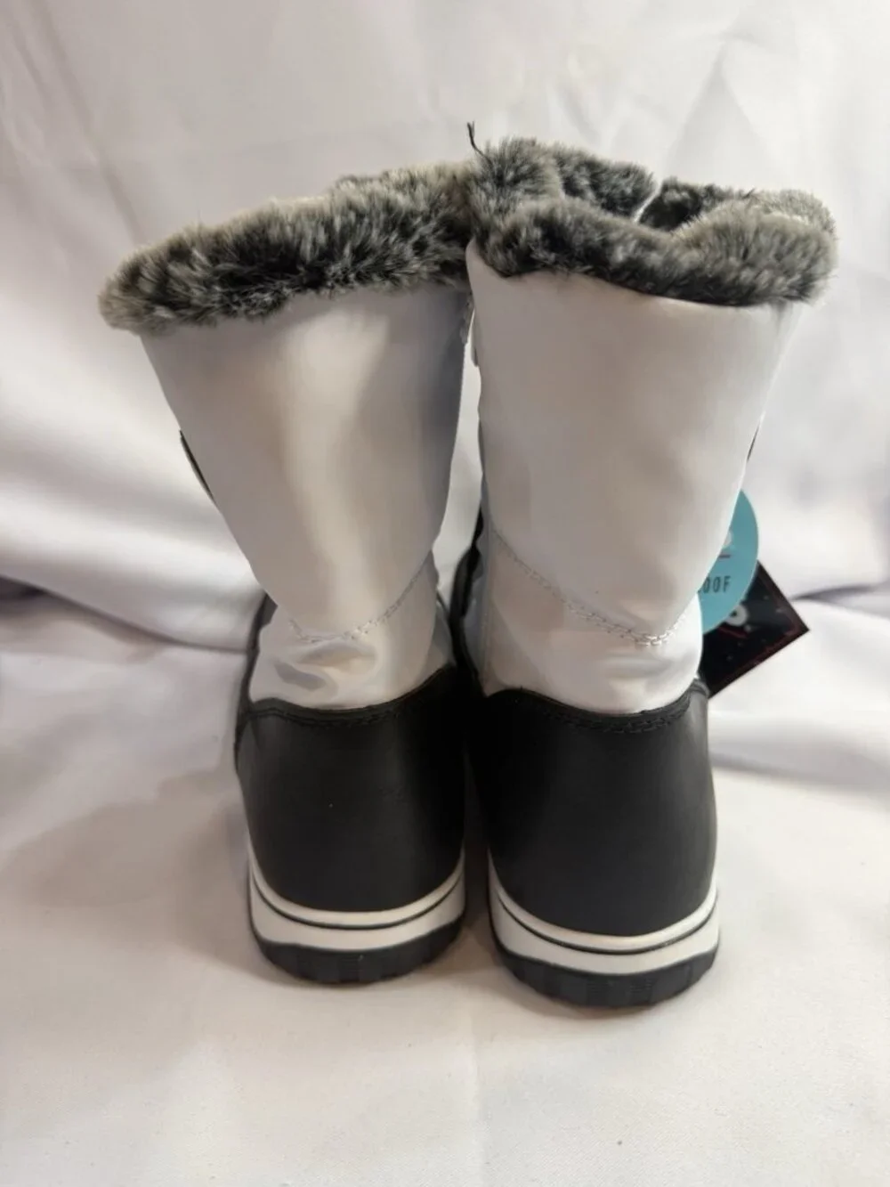 Totes Avery Boots Size 11 Black & White Snow Winter Boot Waterproof Insulated